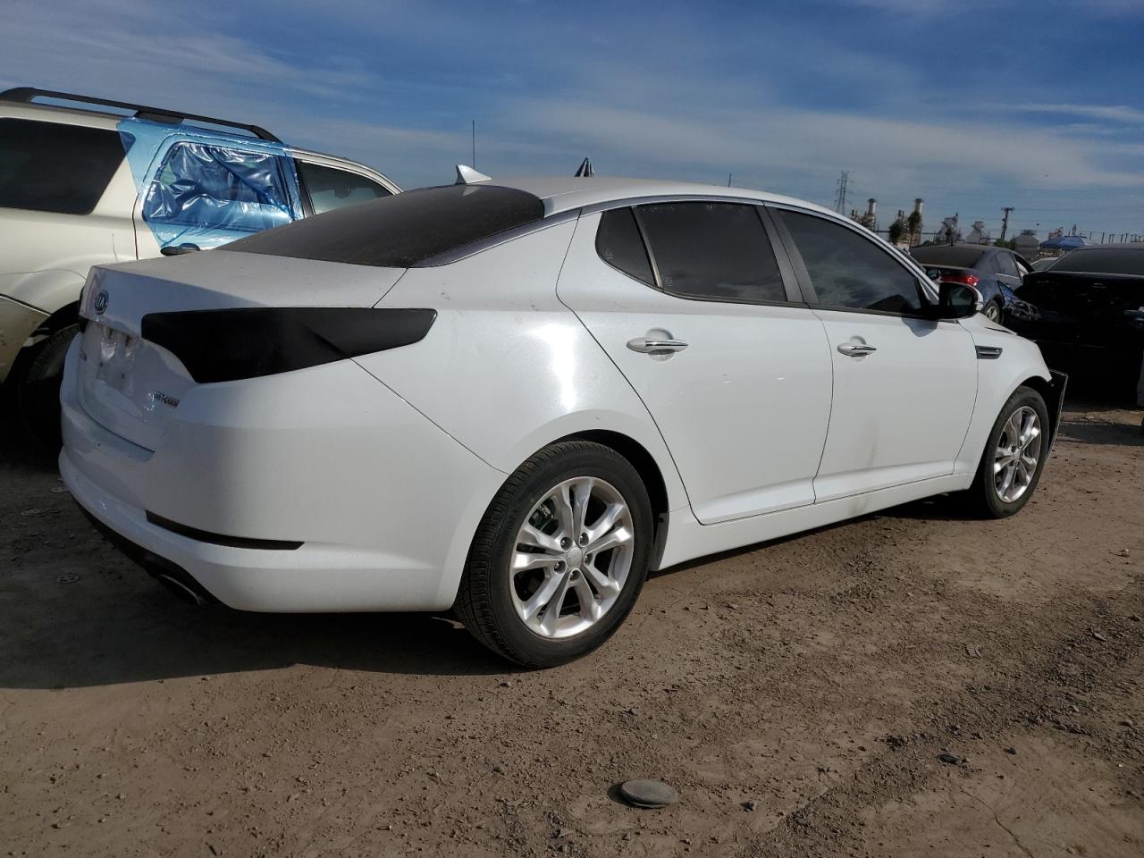 Image 3 of 2012 KIA OPTIMA EX 2012 with VIN 5XXGN4A73CG052079