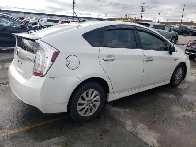 Image 3 of 2014 TOYOTA PRIUS PLUG-IN  2014 with VIN JTDKN3DP6E3053178