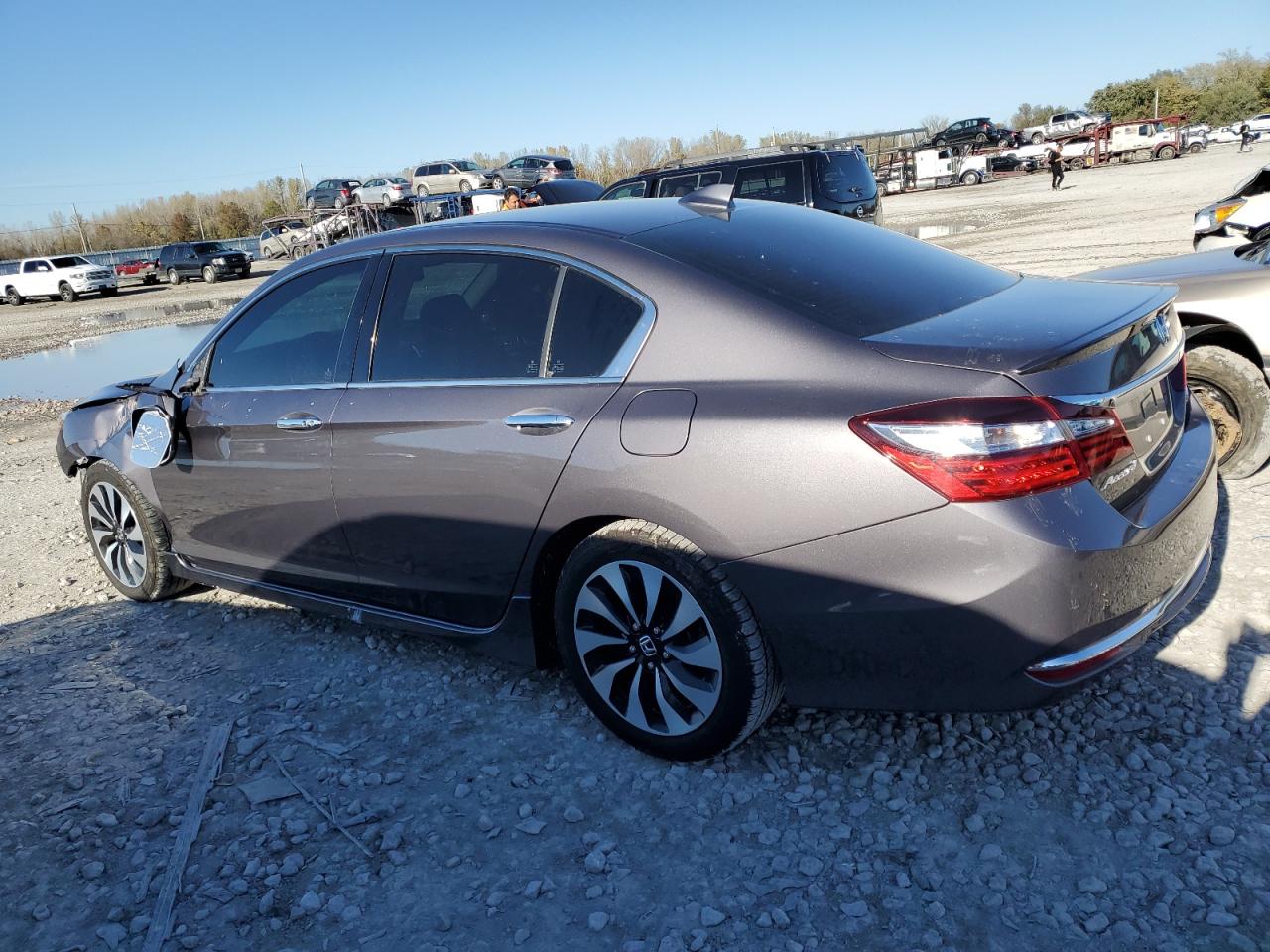 Изображение 2 2017 HONDA ACCORD TOURING HYBRID 2017 с VIN JHMCR6F77HC026050