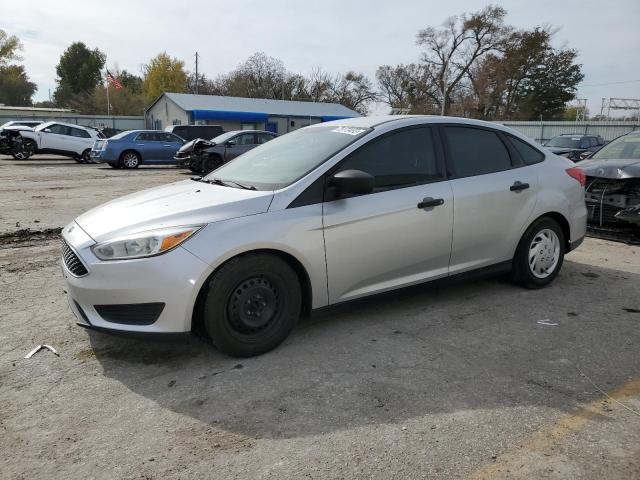 Obraz 1 z 2016 FORD FOCUS S 2016 z VIN 1FADP3E24GL328657
