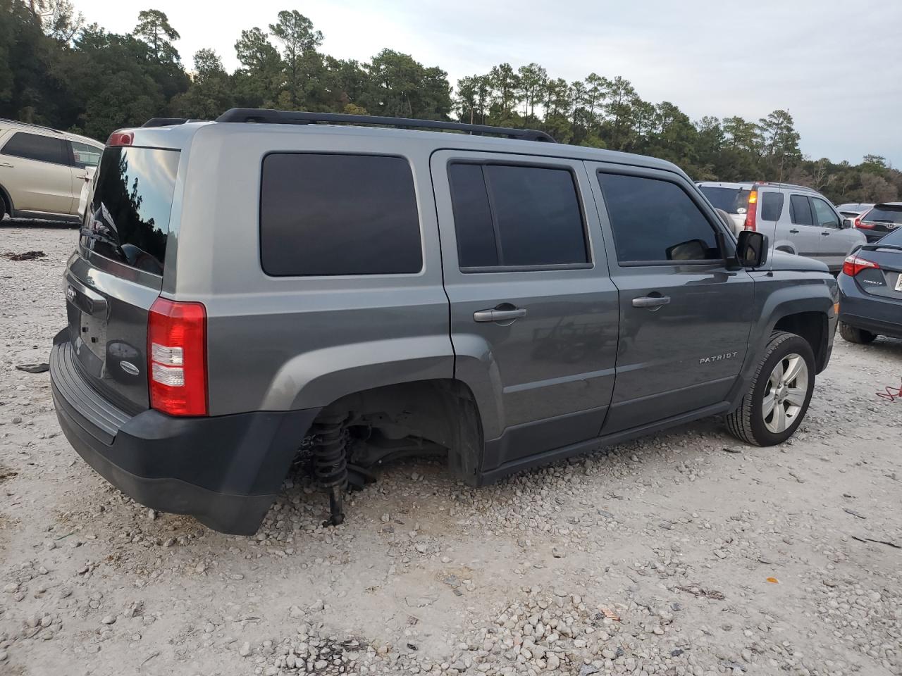 Image 3 of 2013 JEEP PATRIOT LATITUDE 2013 with VIN 1C4NJRFB2DD248989