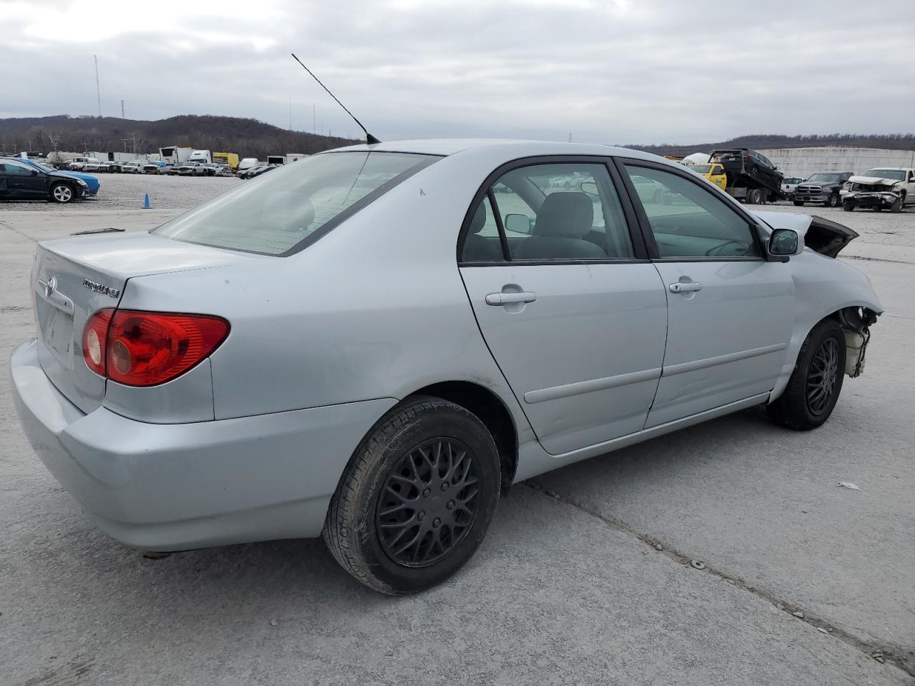 Image 3 of 2007 TOYOTA COROLLA CE 2007 with VIN 1NXBR32E47Z913254