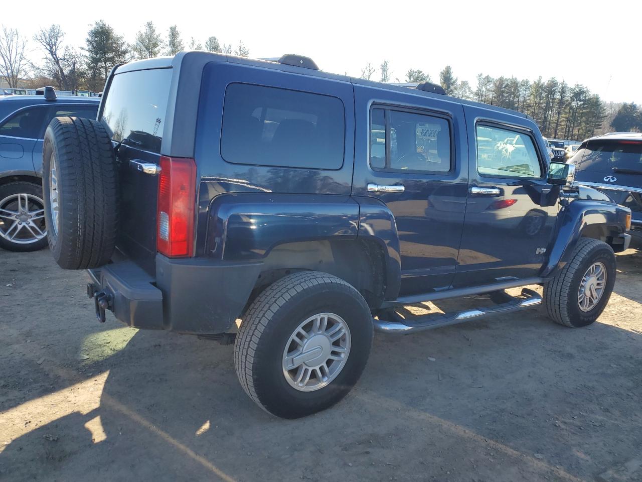 Image 3 of 2008 HUMMER H3  2008 with VIN 5GTEN13E588158781