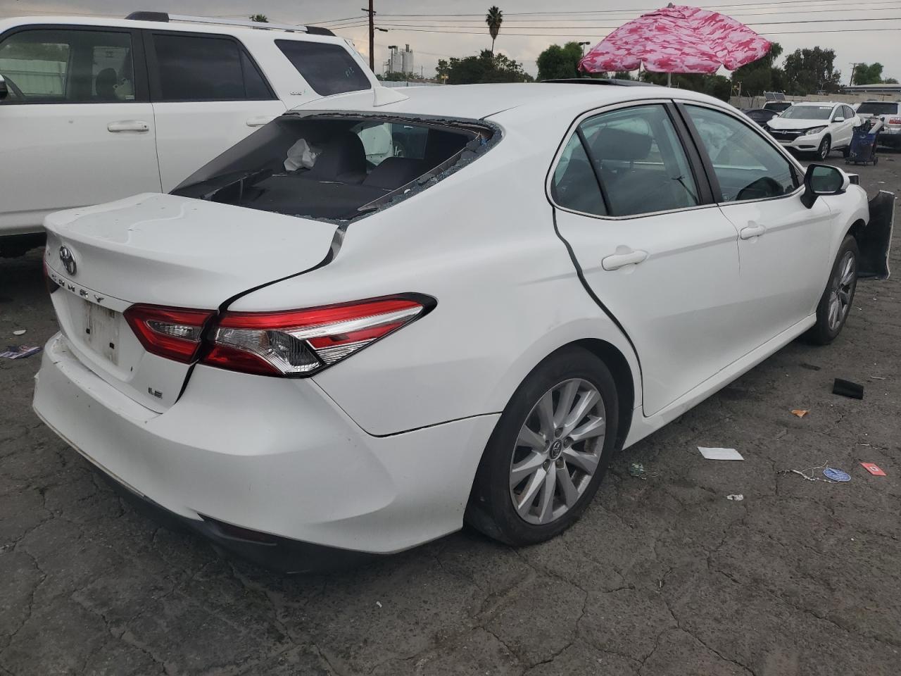 Image 3 of 2020 TOYOTA CAMRY LE 2020 with VIN 4T1C11AK4LU927849