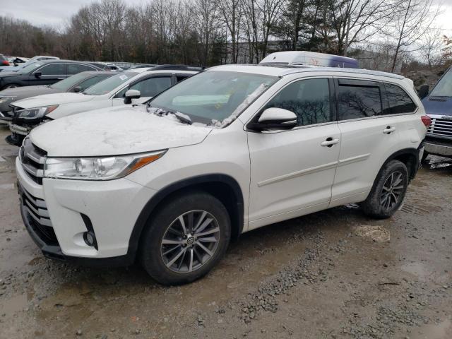 Image 1 of 2018 TOYOTA HIGHLANDER SE 2018 with VIN 5TDJZRFH2JS887059