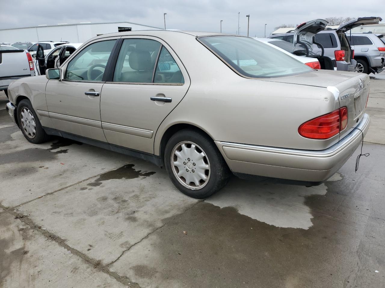 Изображение 2 1999 MERCEDES-BENZ E 300TD 1999 с VIN WDBJF25H5XA928483