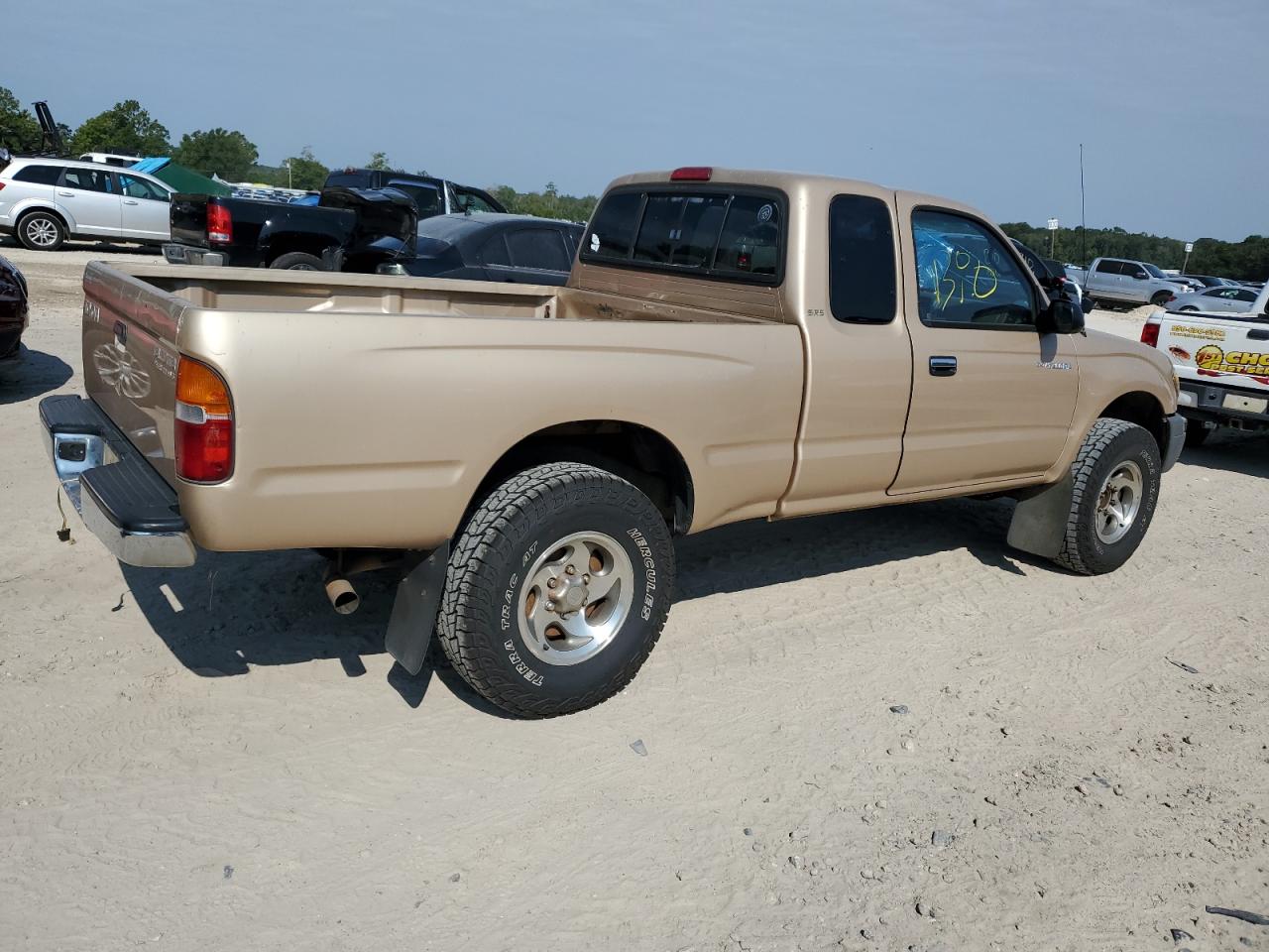 Изображение 3 2000 TOYOTA TACOMA XTRACAB PRERUNNER 2000 с VIN 5TESN92N8YZ697615