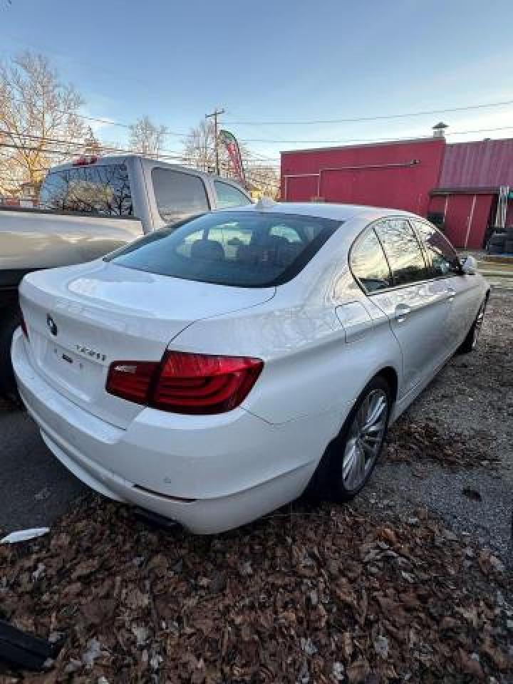 Image 3 of 2012 BMW 550 XI 2012 with VIN WBAFU9C52CC787852