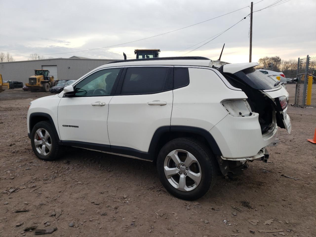 Image 2 of 2017 JEEP COMPASS LATITUDE 2017 with VIN 3C4NJDBB5HT642270