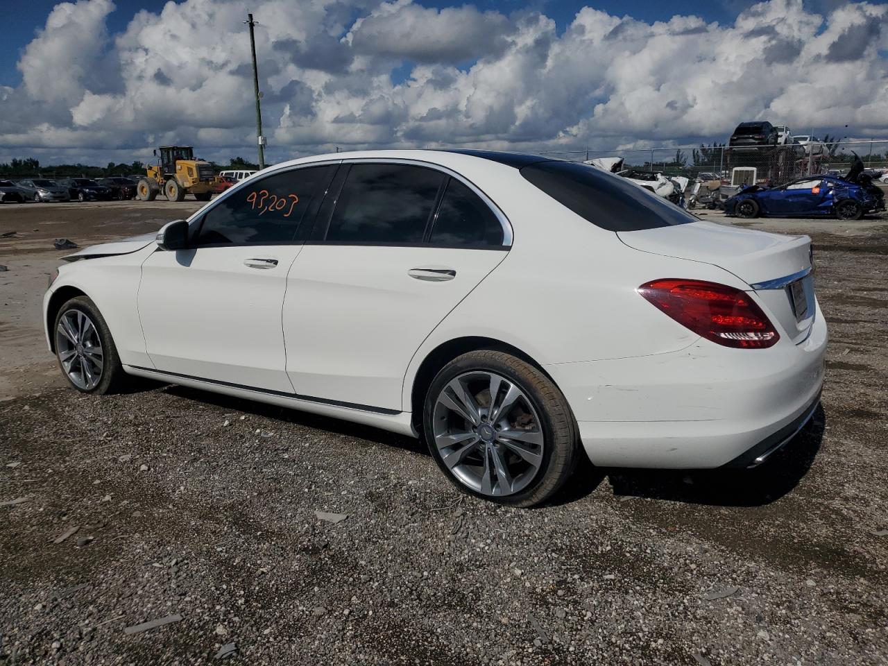 Image 2 of 2015 MERCEDES-BENZ C 300 4MATIC 2015 with VIN 55SWF4KB7FU001072