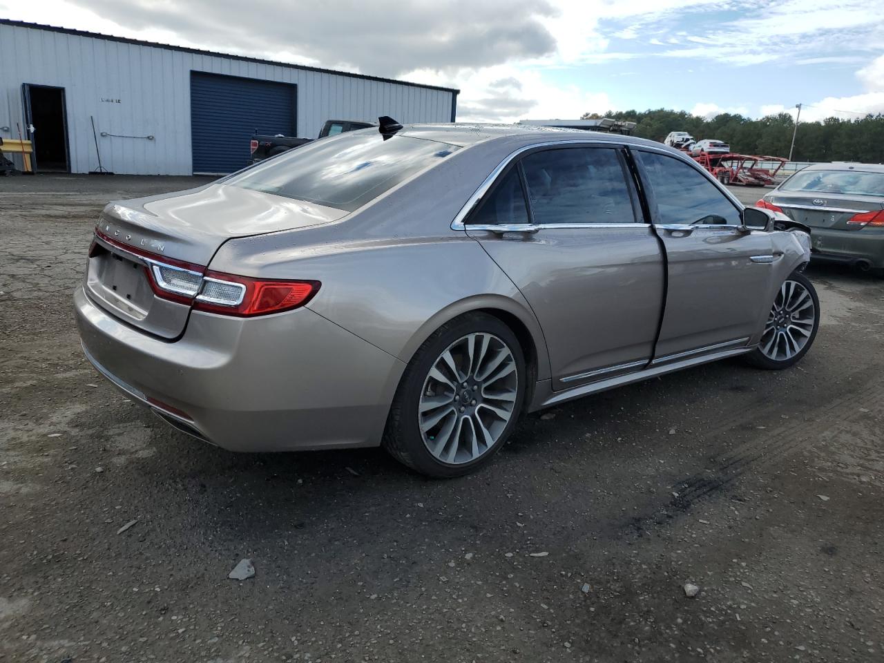 Image 3 of 2019 LINCOLN CONTINENTAL SELECT 2019 with VIN 1LN6L9SK8K5609407