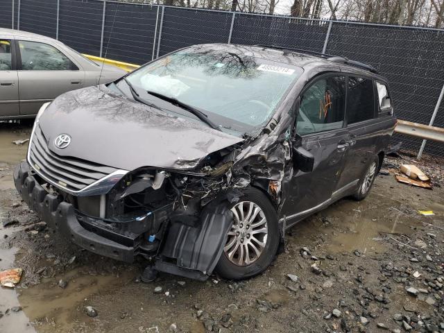 Image 1 of 2013 TOYOTA SIENNA XLE 2013 with VIN 5TDYK3DC8DS321984