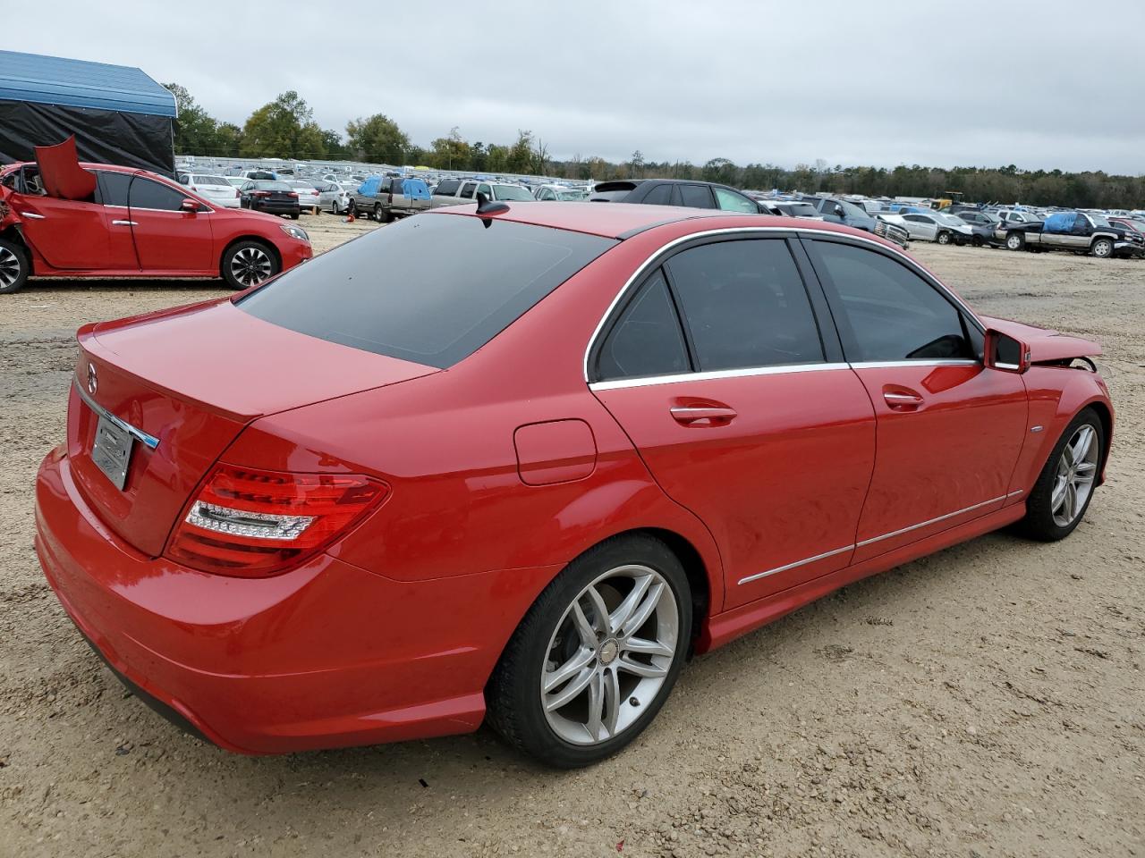 Изображение 3 2012 MERCEDES-BENZ C 250 2012 с VIN WDDGF4HB9CA660696