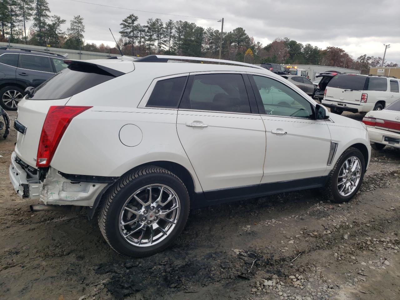 Image 3 of 2013 CADILLAC SRX PREMIUM COLLECTION 2013 with VIN 3GYFNEE39DS556666