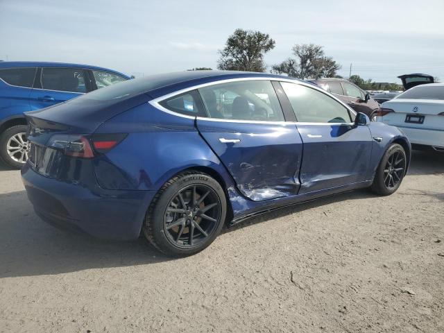 Obraz 3 z 2018 TESLA MODEL 3  2018 z VIN 5YJ3E1EA1JF007371