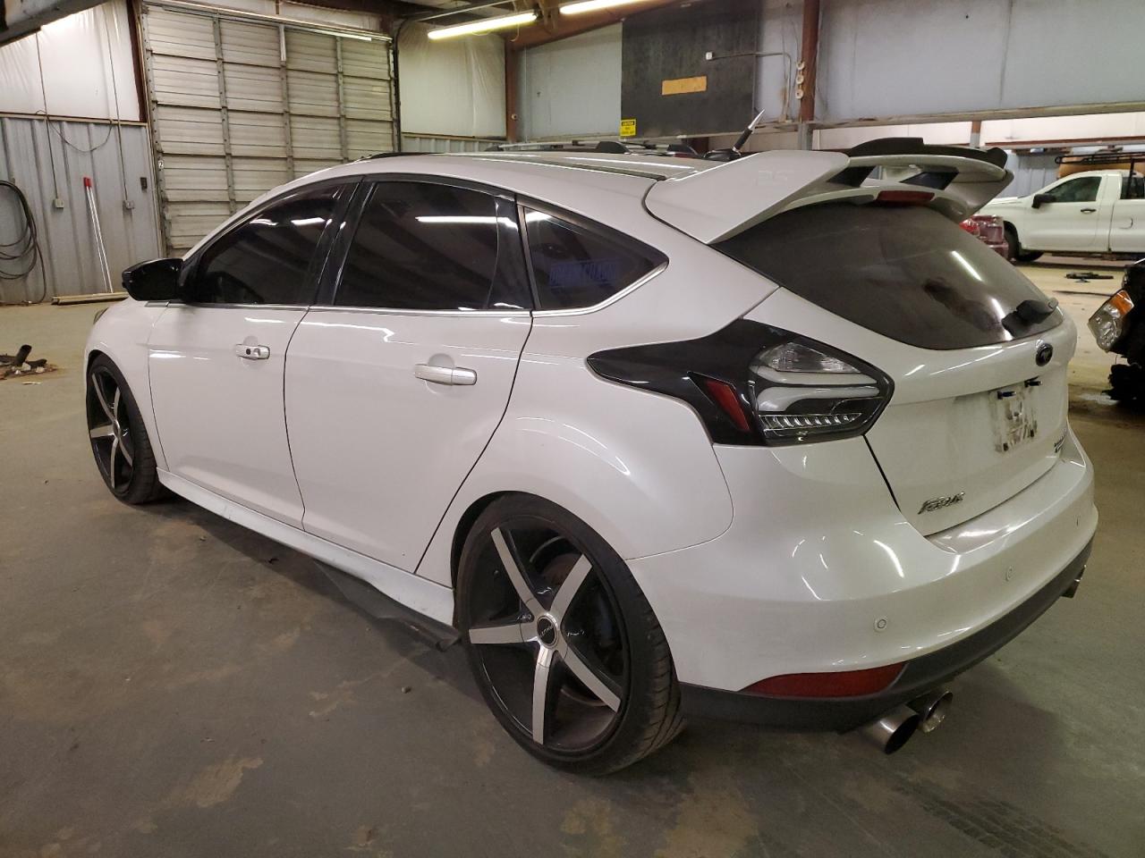 Obraz 2 z 2016 FORD FOCUS TITANIUM 2016 z VIN 1FADP3N24GL350125