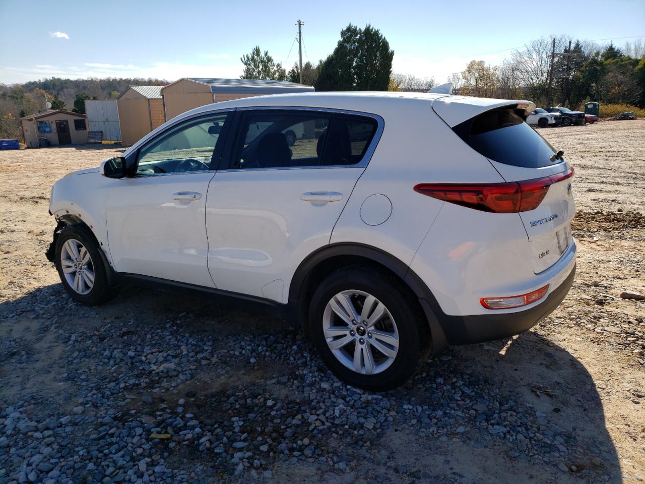 Image 2 of 2018 KIA SPORTAGE LX 2018 with VIN KNDPM3AC2J7377032