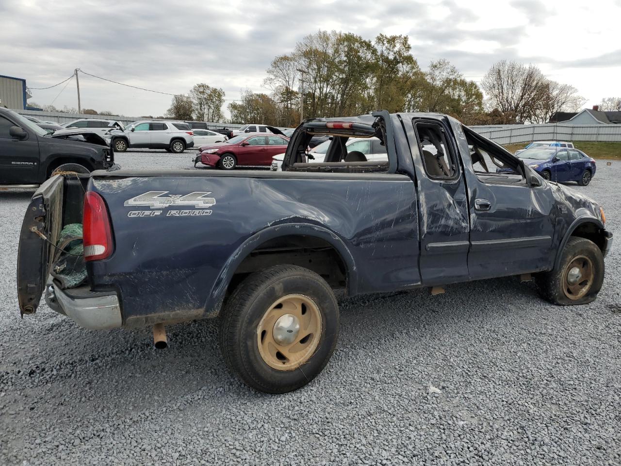 Image 3 of 2000 FORD F150  2000 with VIN 1FTRX18L9YNB08347