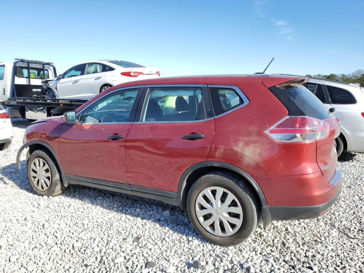 Image 2 of 2016 NISSAN ROGUE S 2016 with VIN 5N1AT2MT8GC917171