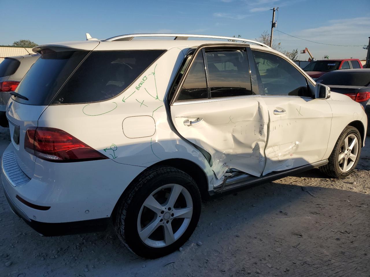 Image 3 of 2017 MERCEDES-BENZ GLE 350 2017 with VIN 4JGDA5JB8HA822719