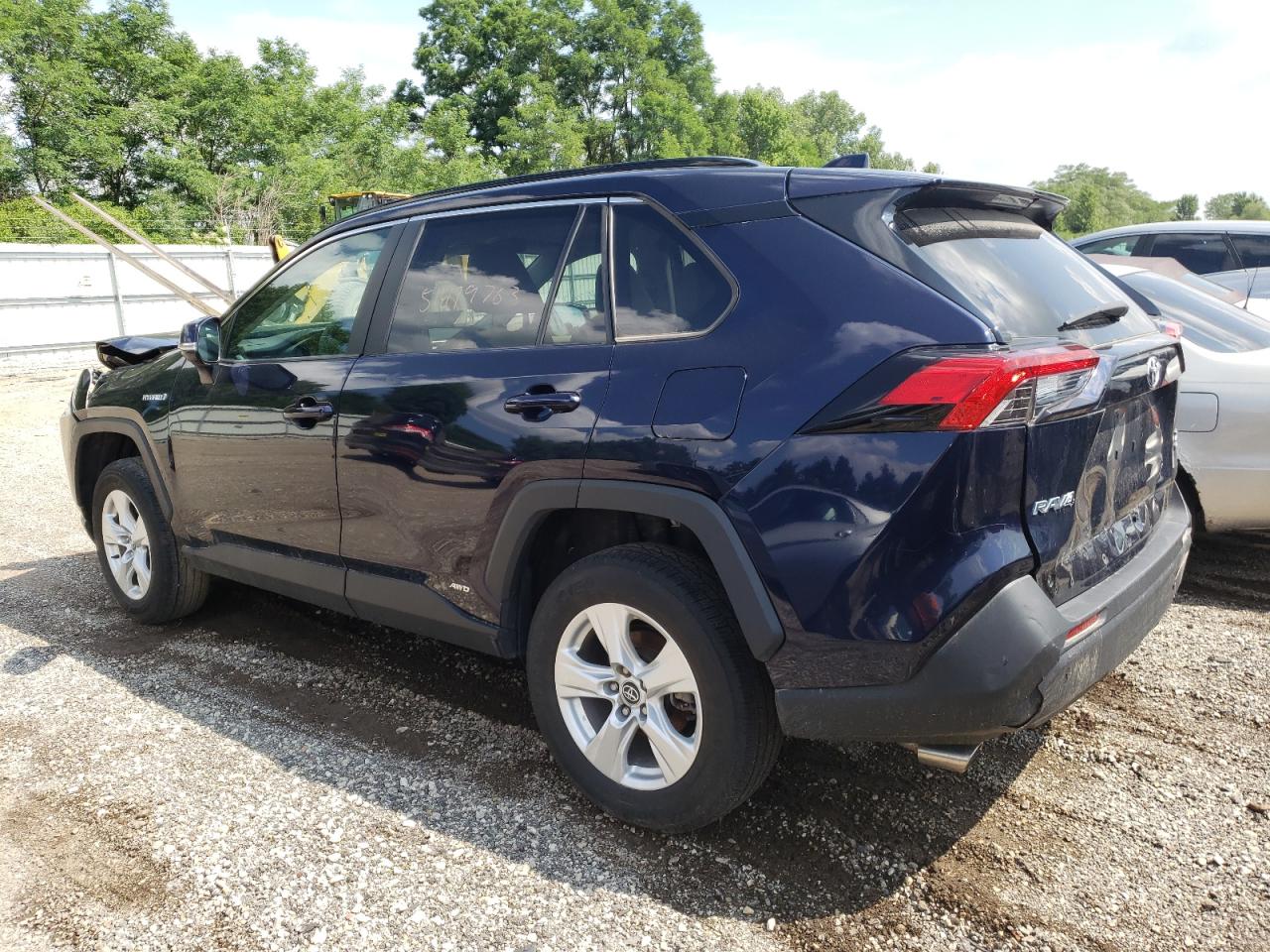 Image 2 of 2021 TOYOTA RAV4 XLE 2021 with VIN 4T3R6RFV8MU024920