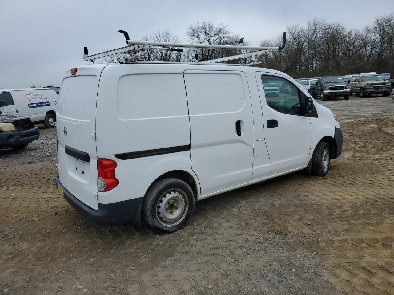 Изображение 3 2015 NISSAN NV200 2.5S 2015 с VIN 3N6CM0KN3FK716044