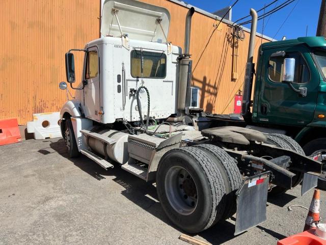 Image 3 of 2003 FREIGHTLINER CONVENTIONAL COLUMBIA 2003 with VIN 1FUBA5CG43LL03144