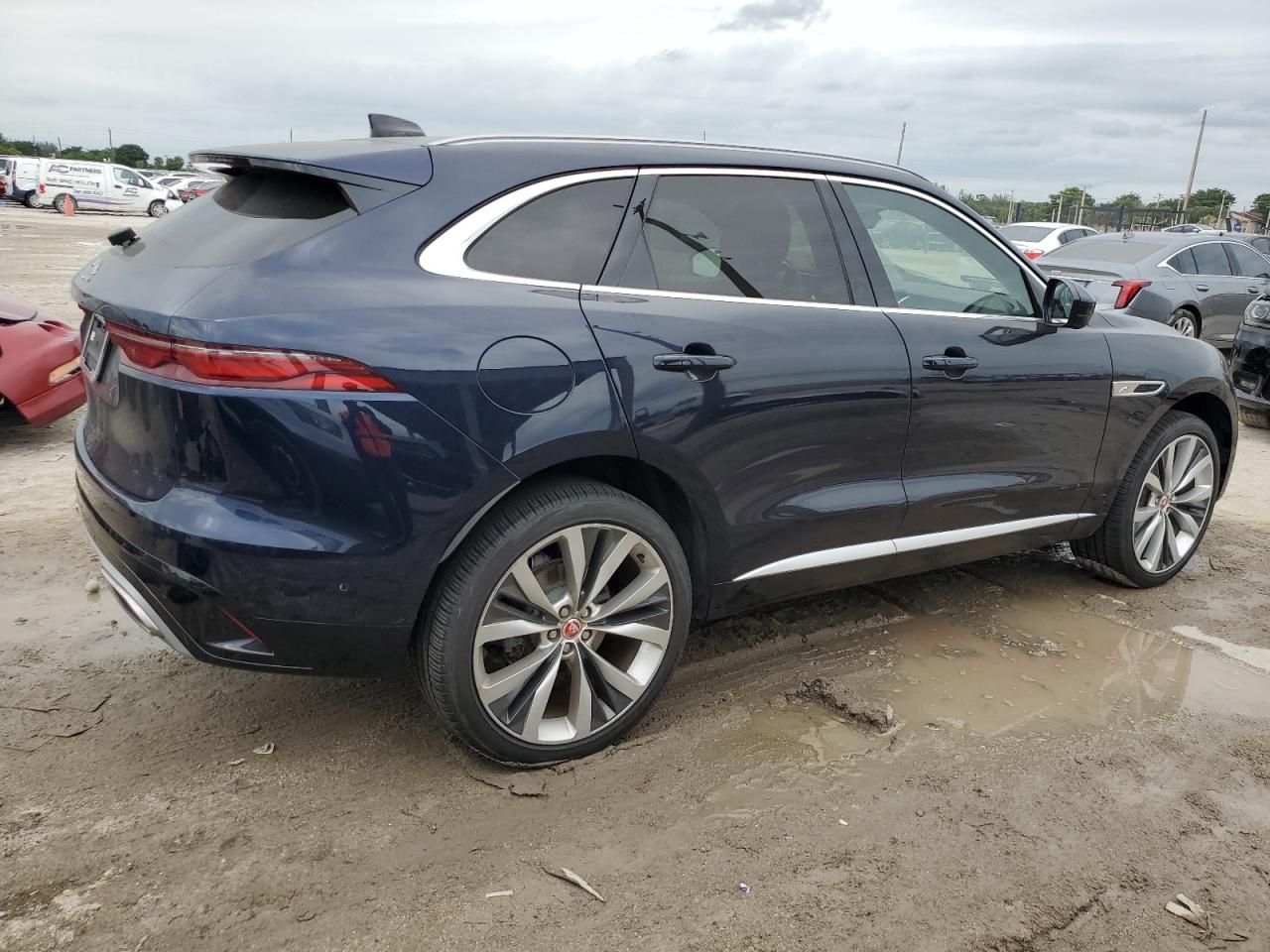 Obraz 3 z 2021 JAGUAR F-PACE S 2021 z VIN SADCJ2EU2MA679758