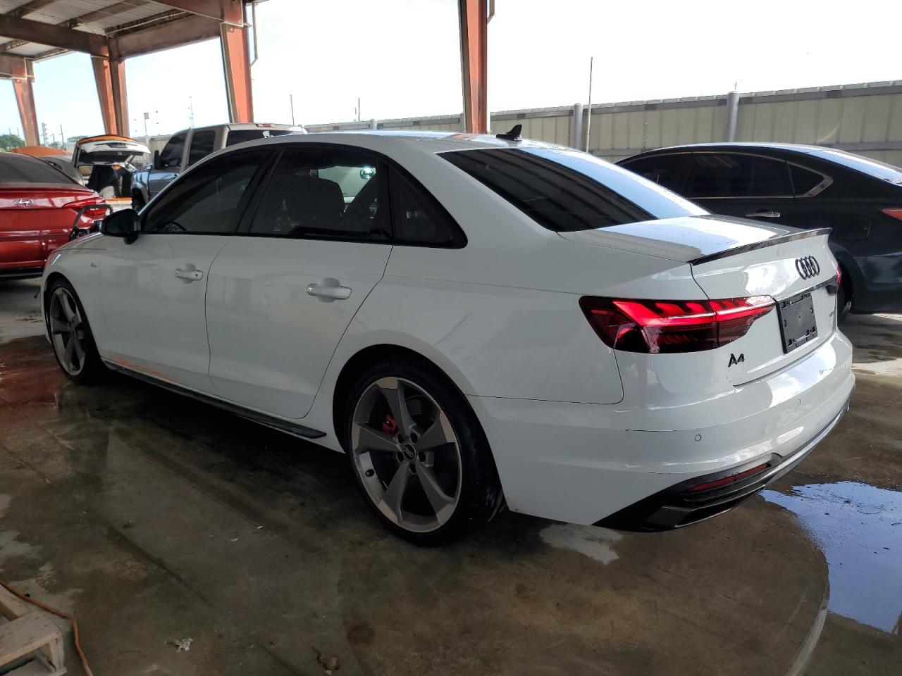 Obraz 2 z 2023 AUDI A4 PREMIUM PLUS 45 2023 z VIN WAUEAAF47PA007015