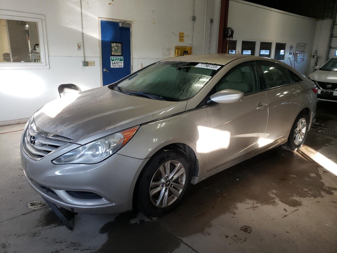 Obraz 1 z 2011 HYUNDAI SONATA GLS 2011 z VIN 5NPEB4AC7BH156736