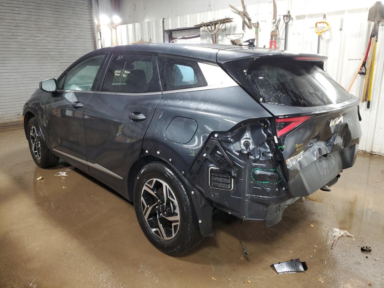 Изображение 2 2023 KIA SPORTAGE LX 2023 с VIN KNDPU3AF5P7047906