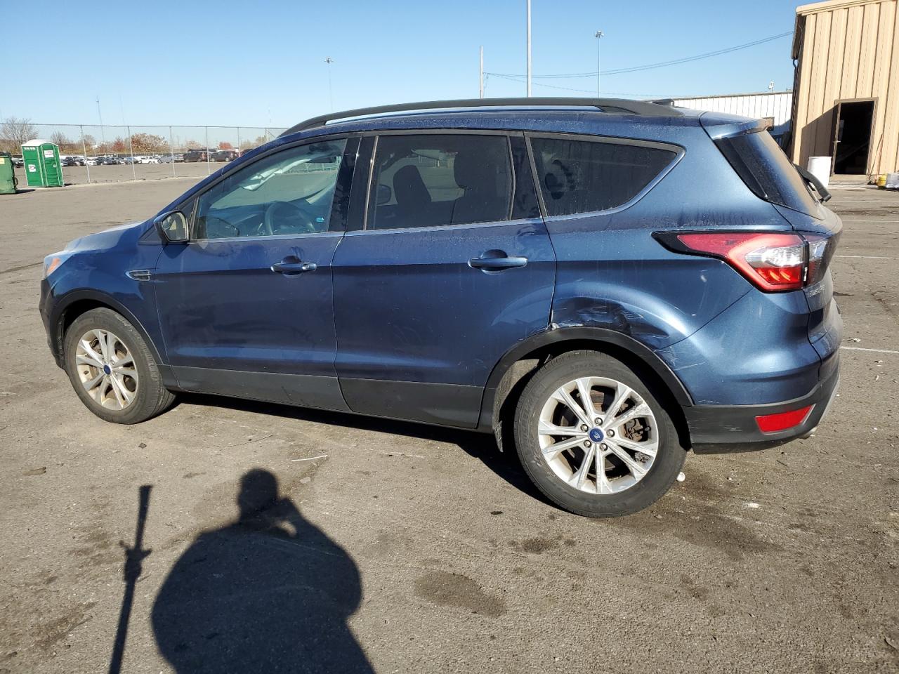 Image 2 of 2018 FORD ESCAPE SE 2018 with VIN 1FMCU9GD9JUC12481