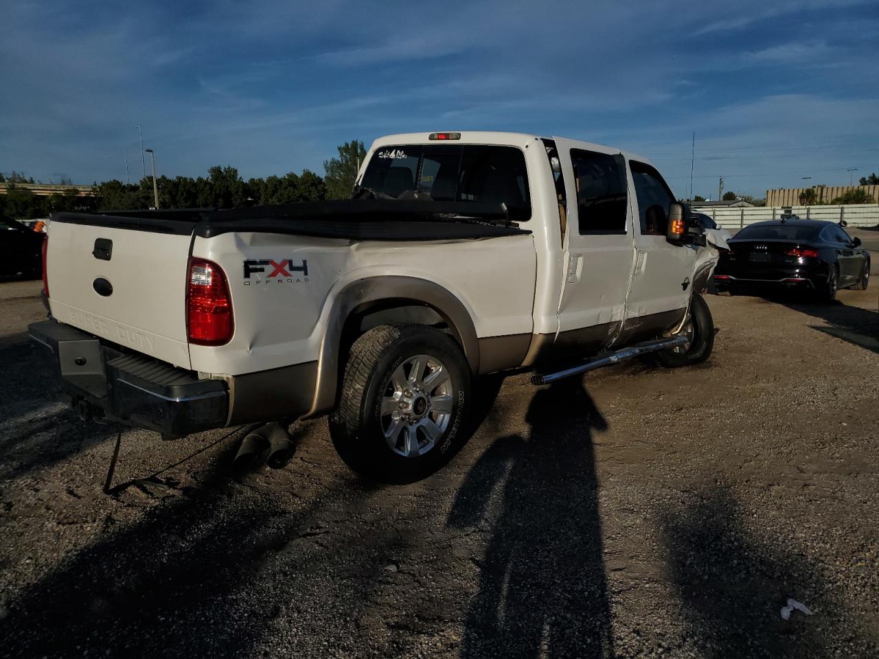 Image 3 of 2011 FORD F250 SUPER DUTY 2011 with VIN 1FT7W2BT6BEC66421