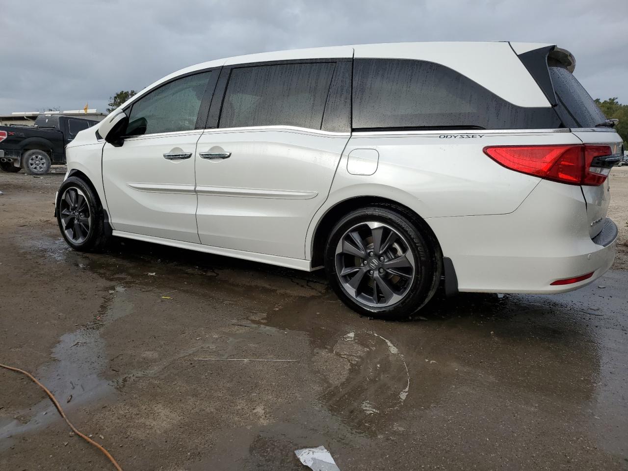 Изображение 2 2023 HONDA ODYSSEY ELITE 2023 с VIN 5FNRL6H98PB004927