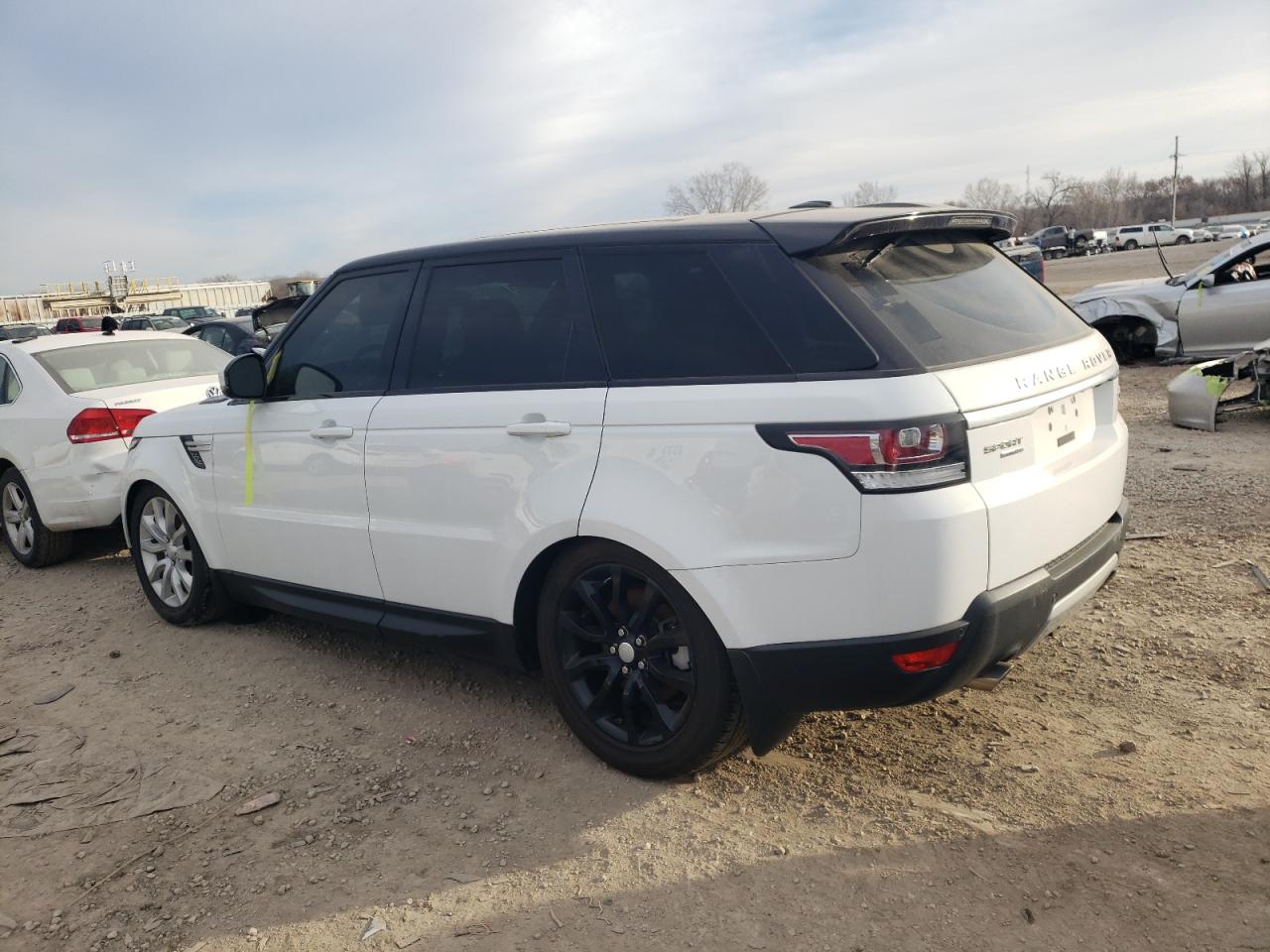 Image 2 of 2015 LAND ROVER RANGE ROVER SPORT HSE 2015 with VIN SALWR2VFXFA602117