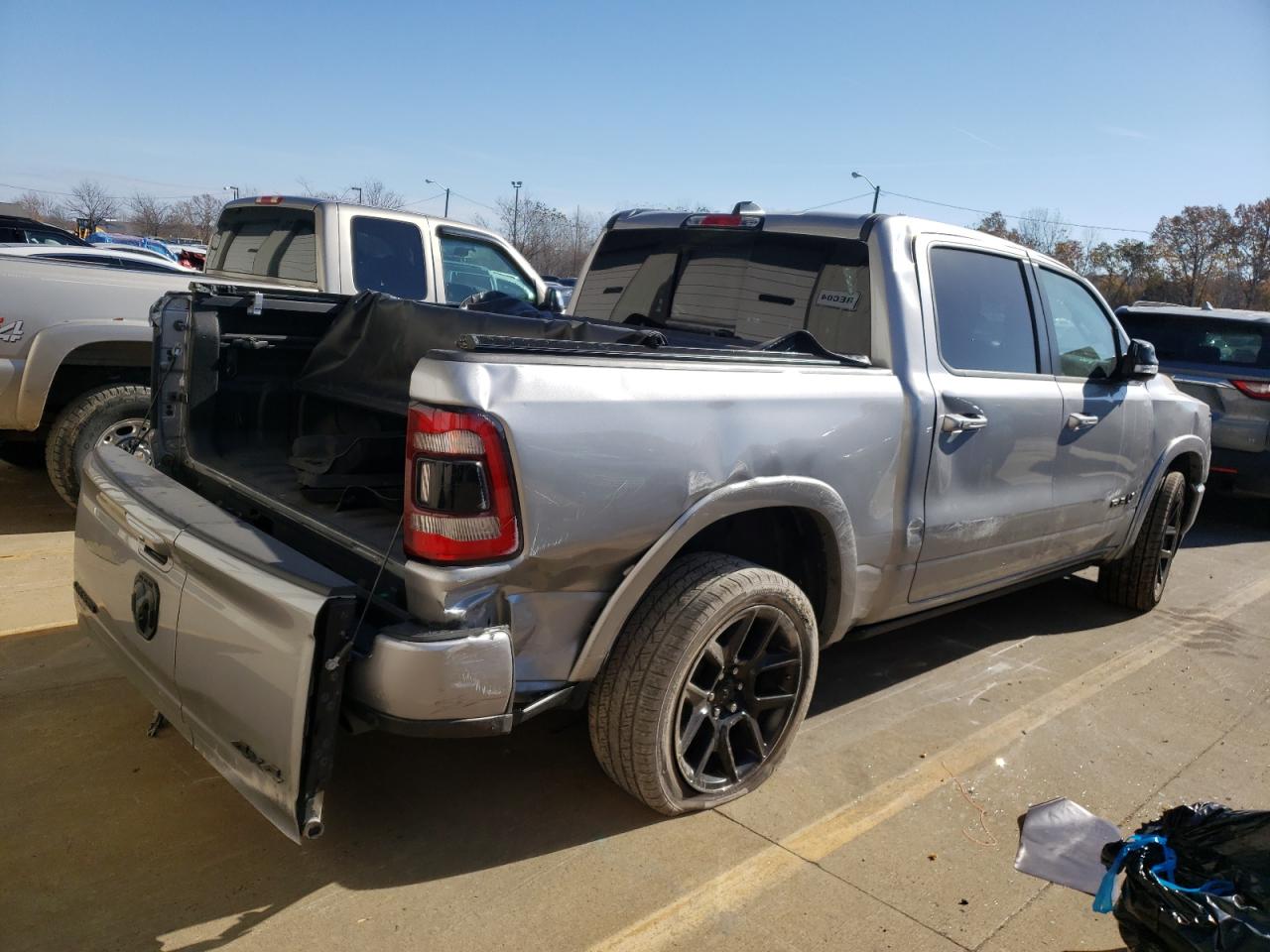Obraz 3 z 2021 RAM 1500 LARAMIE 2021 z VIN 1C6SRFJT1MN657500