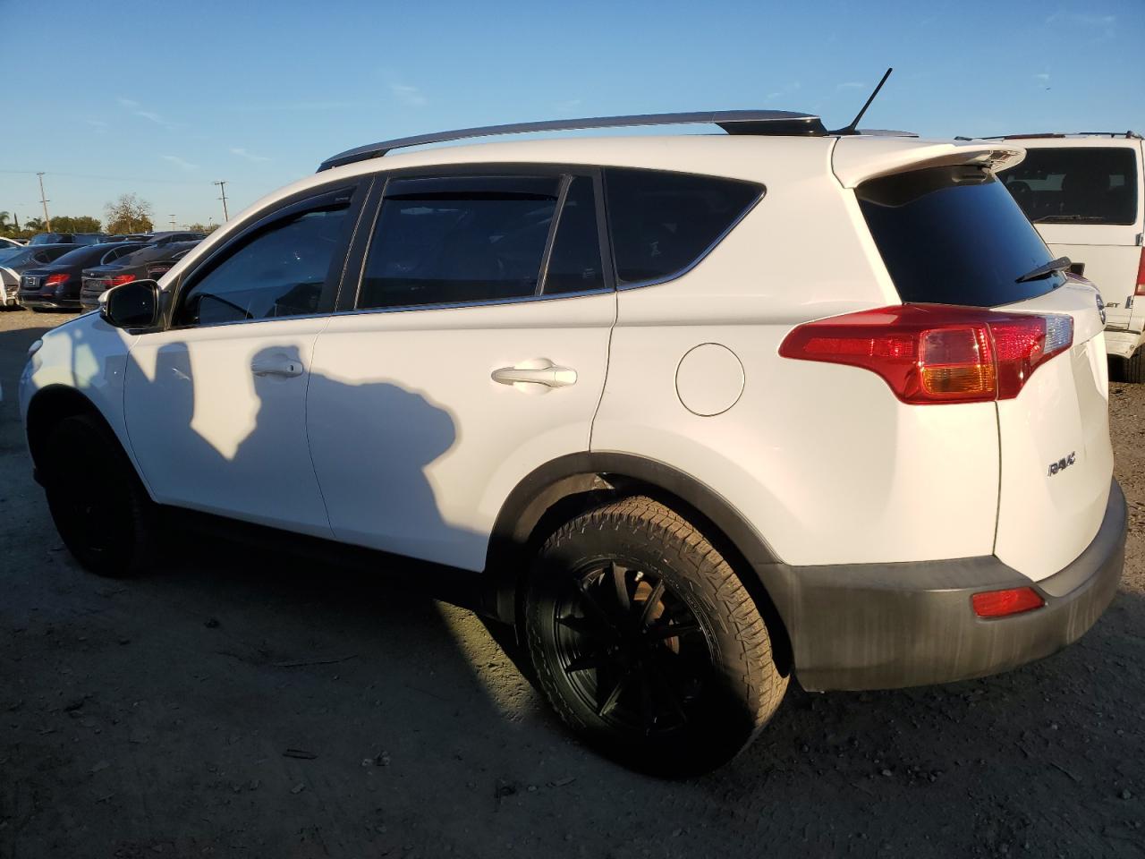 Image 2 of 2014 TOYOTA RAV4 XLE 2014 with VIN JTMWFREV6EJ020014