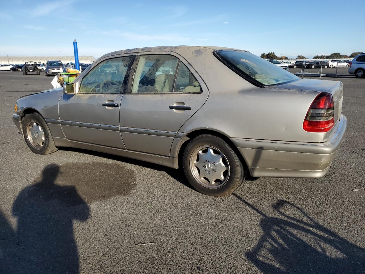 Image 2 of 1998 MERCEDES-BENZ C 280 1998 with VIN WDBHA29G7WA521584