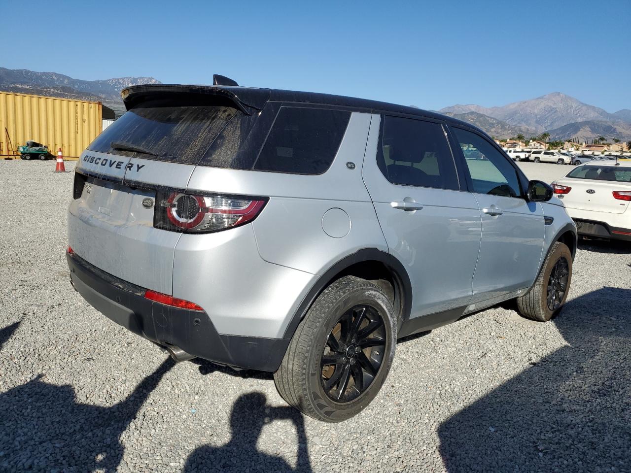 Obraz 3 z Land Rover Discovery Sport Hse 2018 z VIN SALCR2RX1JH739422