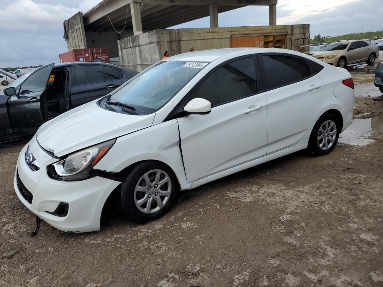 Изображение 2013 HYUNDAI ACCENT GLS 2013