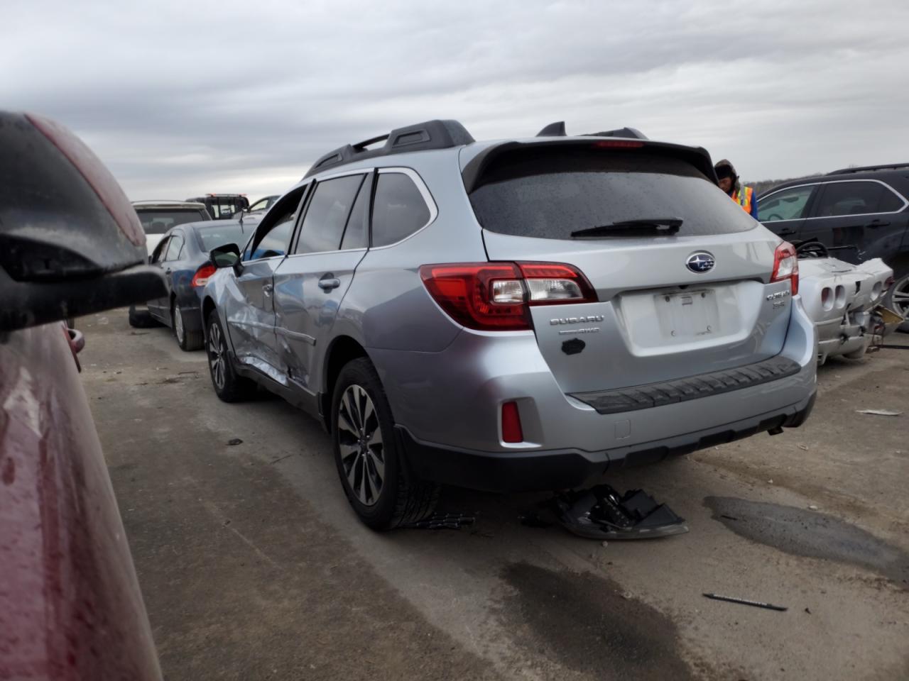 Изображение 2 2016 SUBARU OUTBACK 3.6R LIMITED 2016 с VIN 4S4BSENC0G3315355