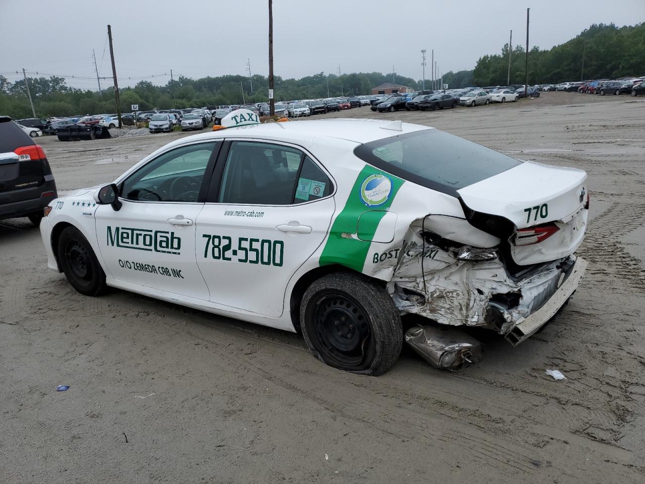 Obraz 2 z 2019 TOYOTA CAMRY LE 2019 z VIN 4T1B31HK4KU006385