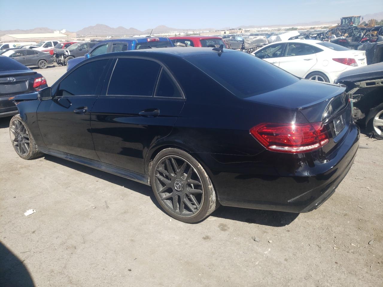 Obraz 2 z 2014 MERCEDES-BENZ E 250 BLUETEC 2014 z VIN WDDHF0EB0EA855512