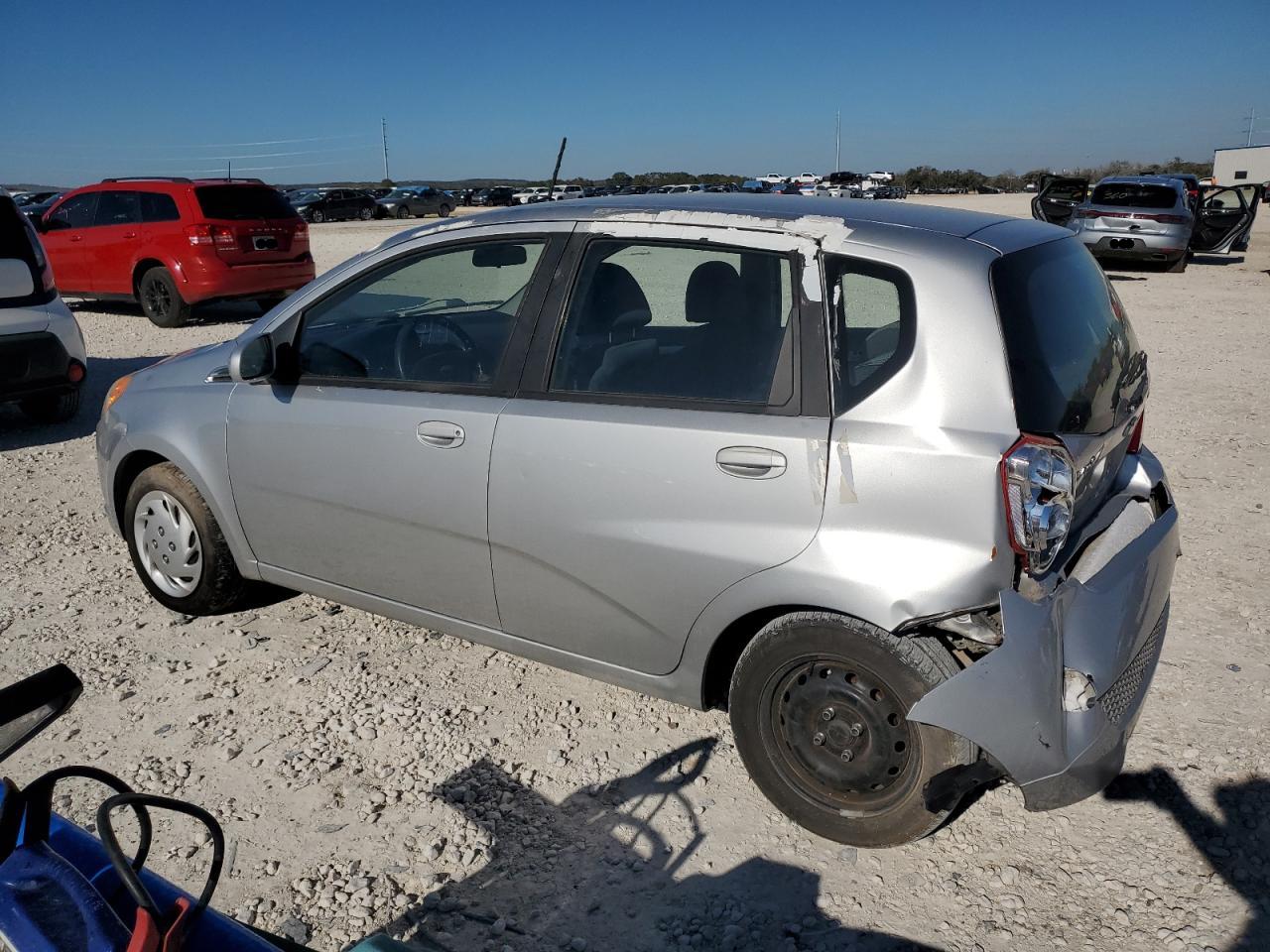 Image 2 of 2011 CHEVROLET AVEO LS 2011 with VIN KL1TD6DEXBB142896