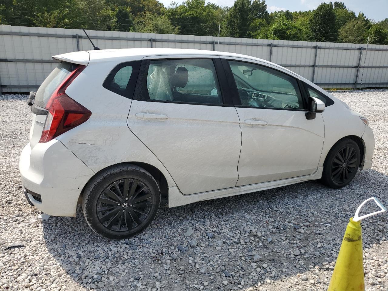 Image 3 of 2018 HONDA FIT SPORT 2018 with VIN 3HGGK5H64JM729679