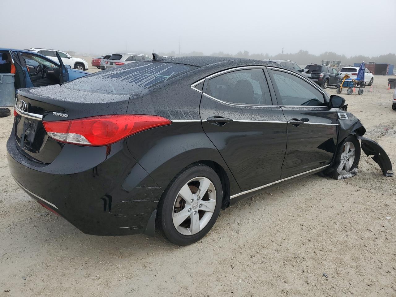 Image 3 of 2012 HYUNDAI ELANTRA GLS 2012 with VIN 5NPDH4AE7CH140825