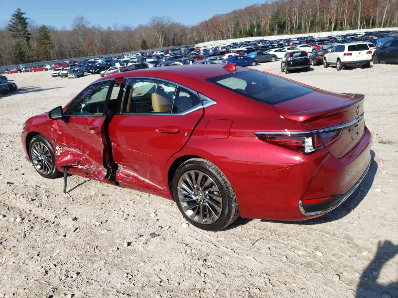 Image 2 of 2024 LEXUS ES 300H BASE 2024 with VIN 58AFA1C17RU037574