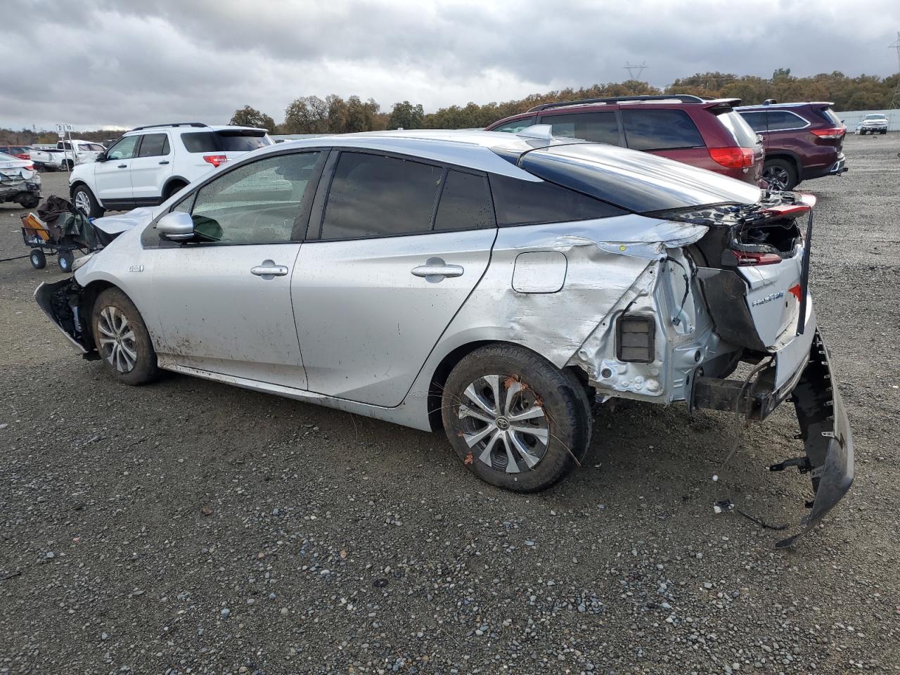 Image 2 of 2021 TOYOTA PRIUS PRIME LE 2021 with VIN JTDKAMFP5M3192375