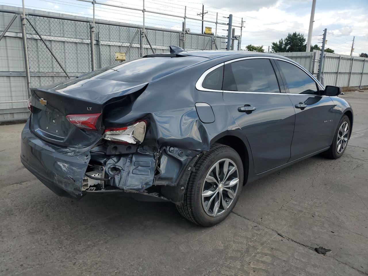 Obraz 3 z 2020 CHEVROLET MALIBU LT 2020 z VIN 1G1ZD5ST2LF122238