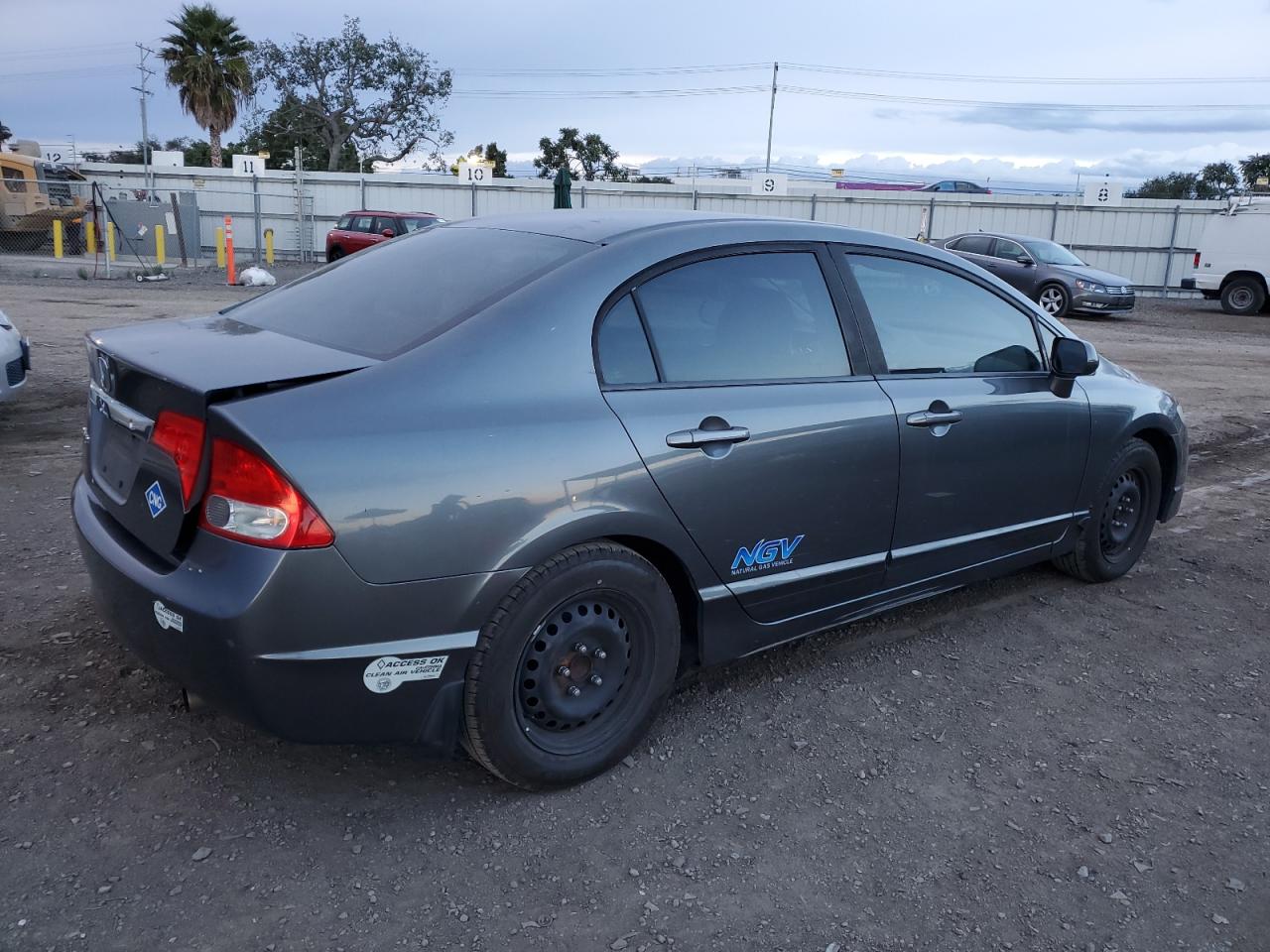Изображение 3 2010 HONDA CIVIC GX 2010 с VIN 19XFA4F59AE000685